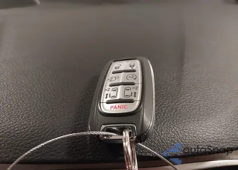 2024 Chrysler Pacifica Hybrid Pinnacle из США, поврежденный, VIN 2C4RC1N72RR109198